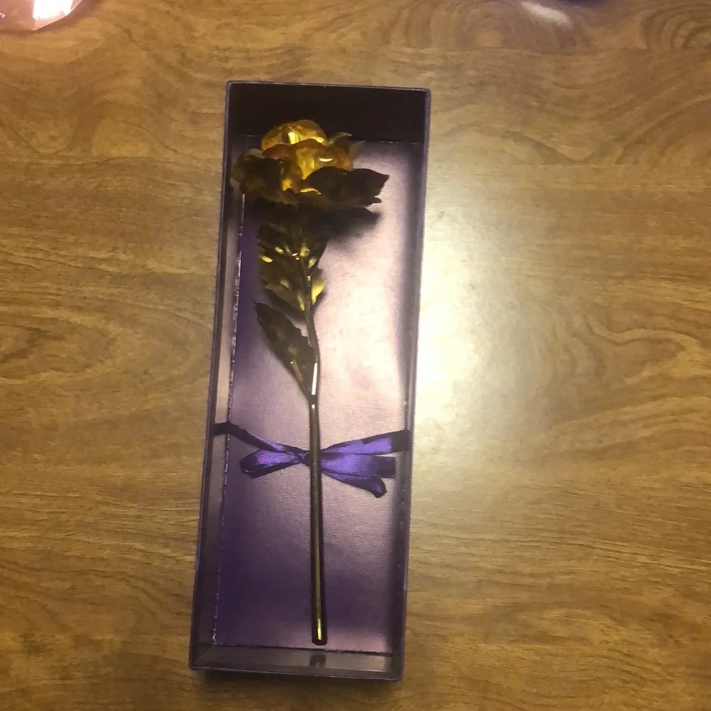 New in the Box “24” K Golden Rose